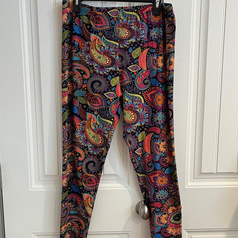 White Mark Women's Plus Size Leggings XXL –Vibrant Paisley Print, Soft & Stretch